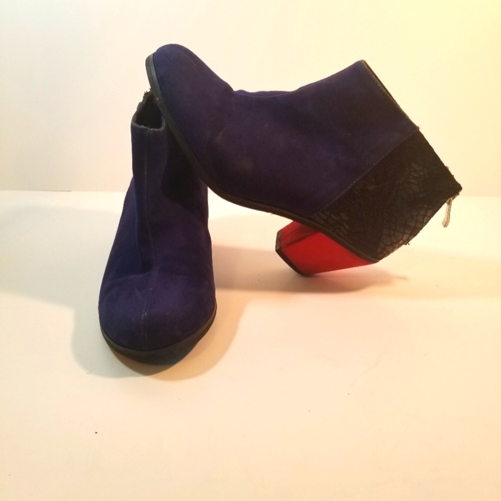 Cri de Couer Stylish Booties